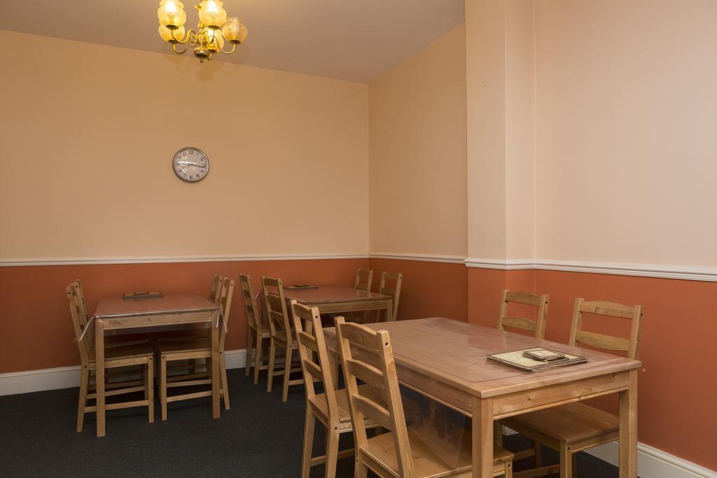 Southend Guest House - Close To Beach, Train Station & Southend Airport Exteriör bild